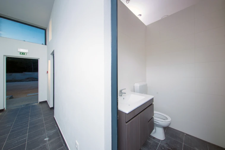 Armazém para Venda em Maceira Foto 12