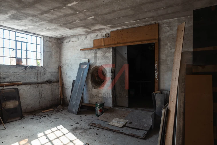 Armazém para Venda em Frazão Arreigada Foto 11