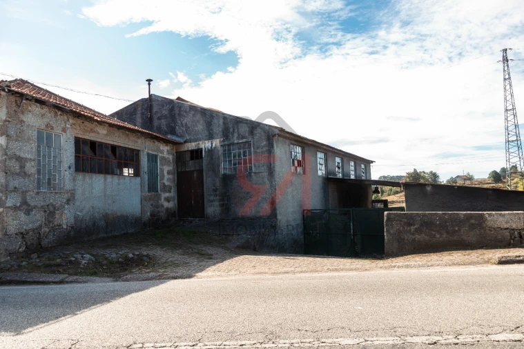 Armazém para Venda em Frazão Arreigada Foto 8