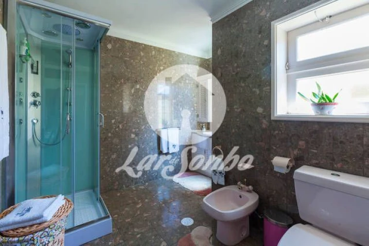 Moradia T4 para Venda em Anta e Guetim Foto 8