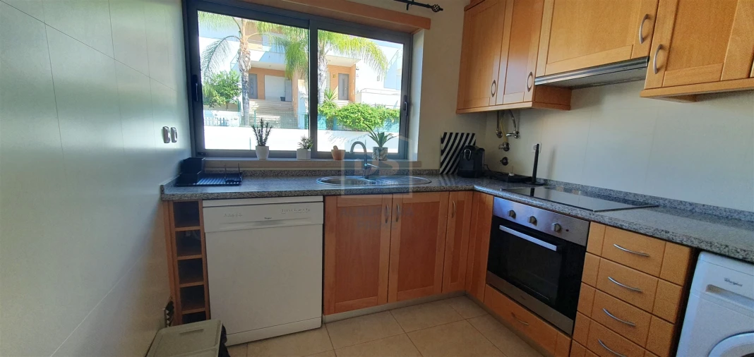 Moradia T2 para Venda em Albufeira e Olhos de Água Foto 16