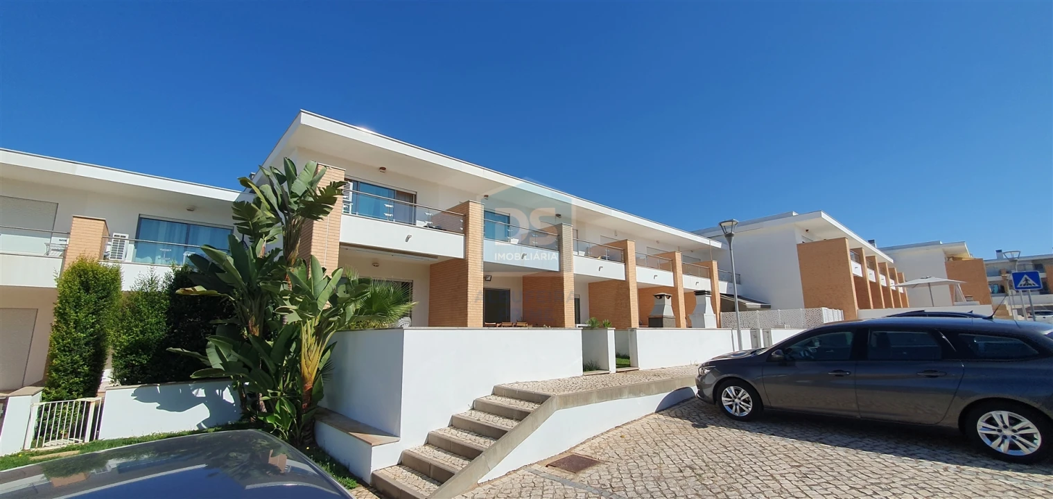 Moradia T2 para Venda em Albufeira e Olhos de Água Foto 2