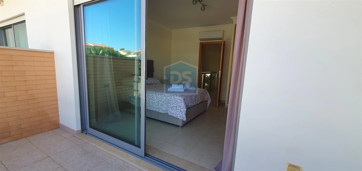Moradia T2 para Venda em Albufeira e Olhos de Água Foto 8