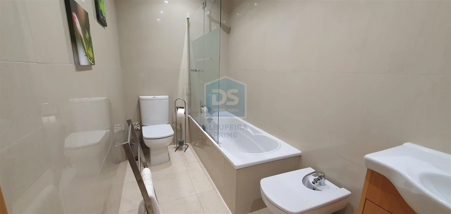 Moradia T2 para Venda em Albufeira e Olhos de Água Foto 10