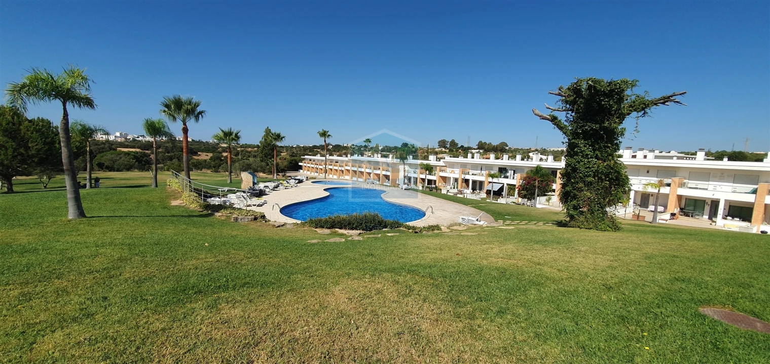 Moradia T2 para Venda em Albufeira e Olhos de Água Foto 4