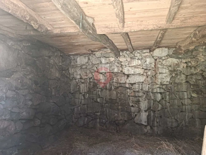 Moradia T0 para Venda em Abedim Foto 5