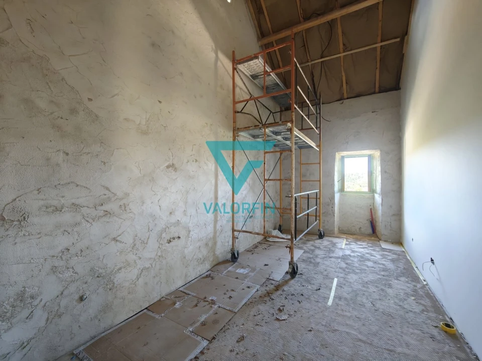 Moradia T3 para Venda em Abiul Foto 18