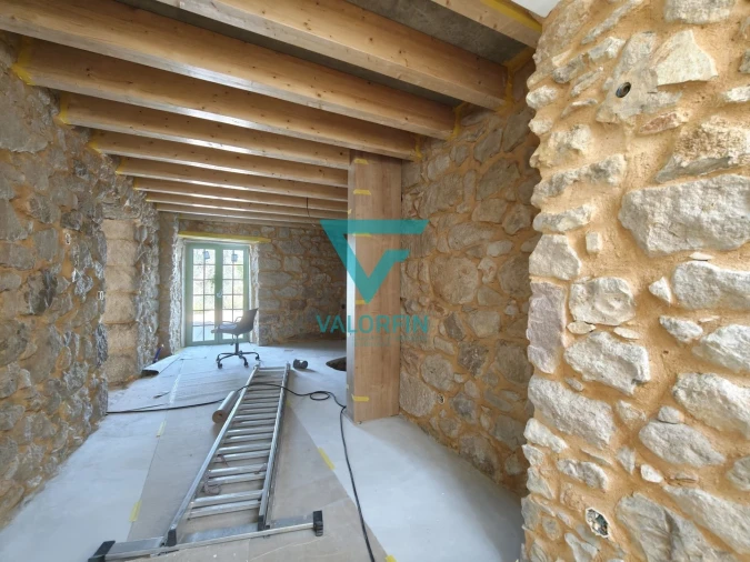 Moradia T3 para Venda em Abiul Foto 12