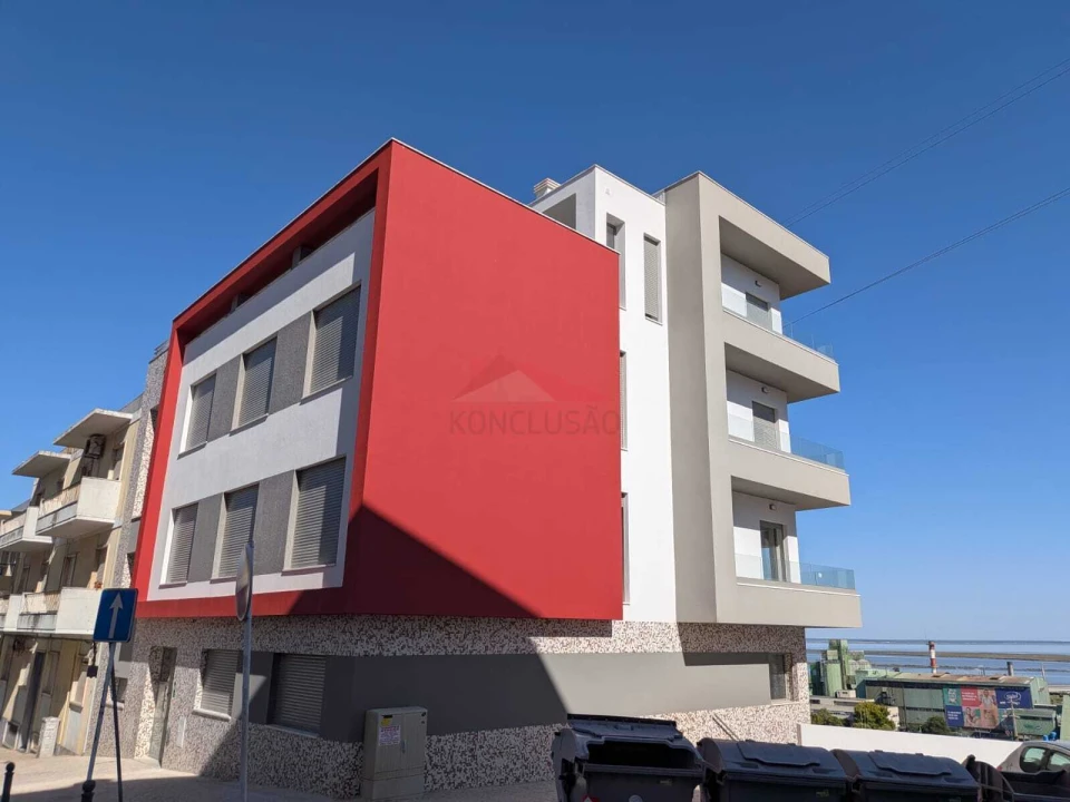 Apartamento T4 para Venda em Santa Iria de Azoia, São João da Talha e Bobadela Foto 7