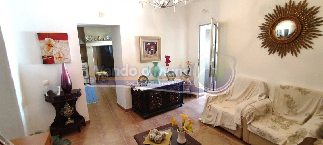 Moradia T2 para Venda em Cabeção Foto 1