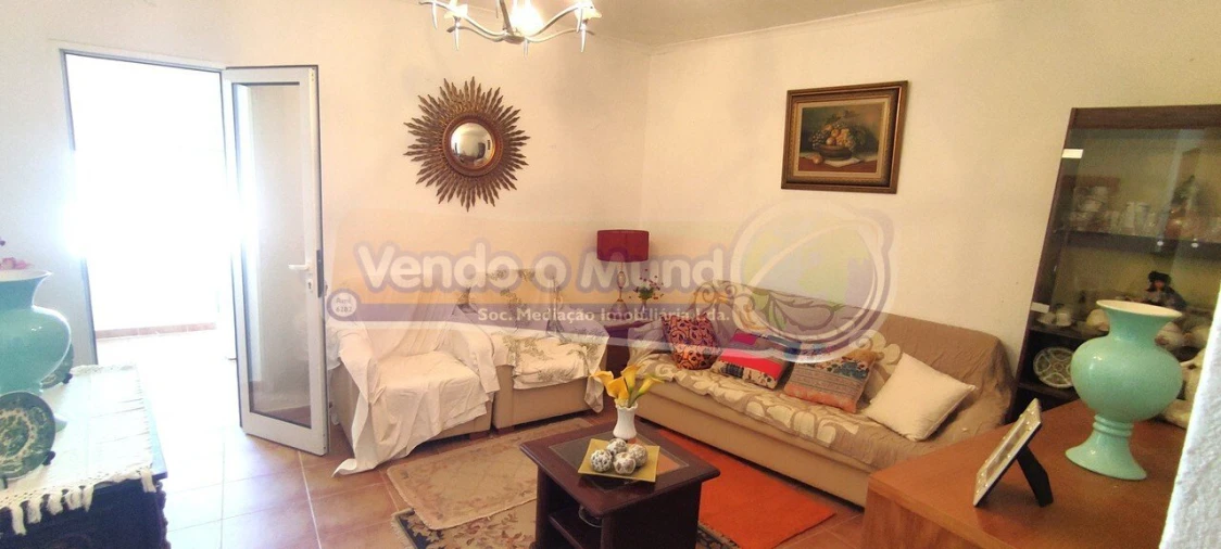 Moradia T2 para Venda em Cabeção Foto 2