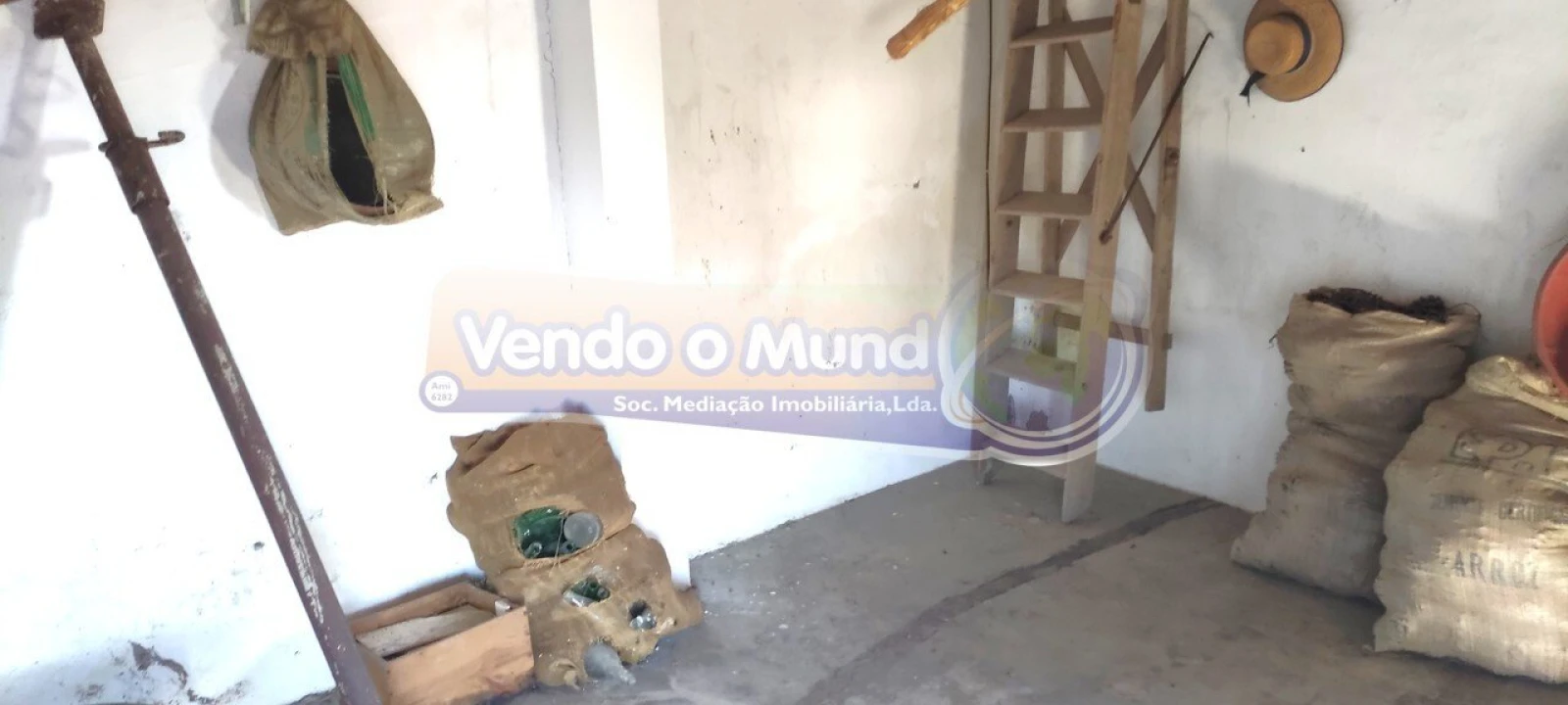 Moradia T2 para Venda em Cabeção Foto 12