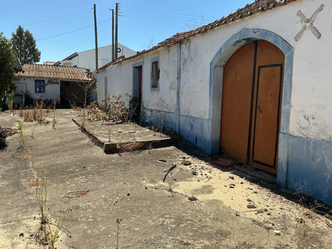 Moradia T0 para Venda em Alpiarça Foto 2