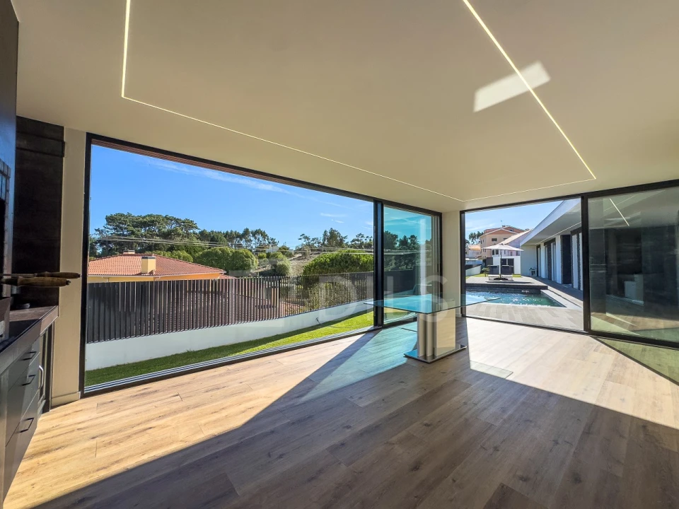 Moradia T4 para Venda em Santo Isidoro Foto 36