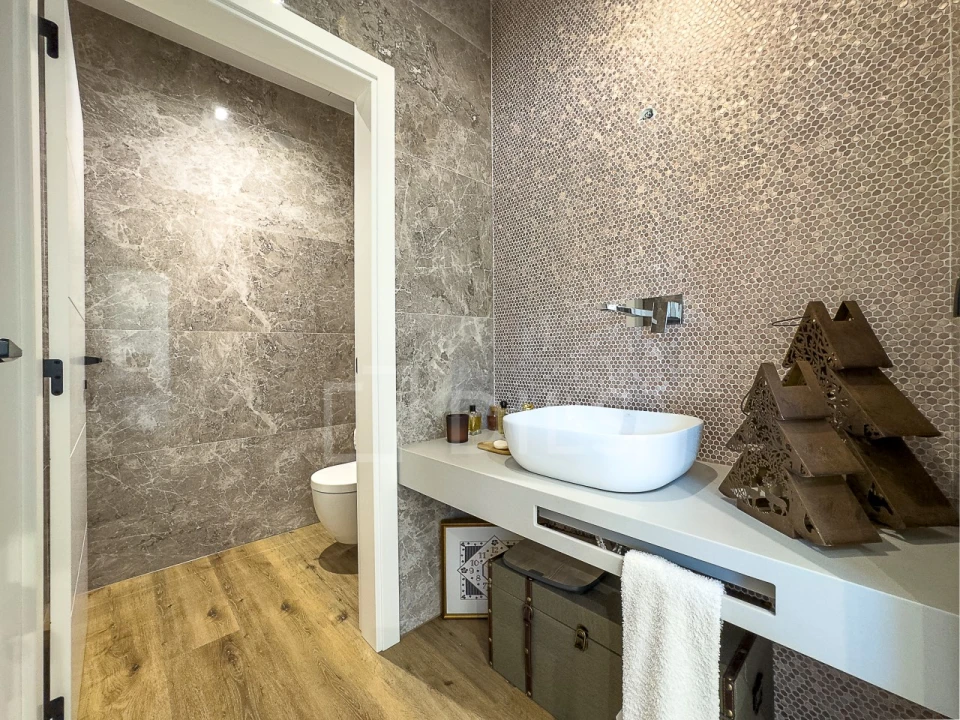 Moradia T4 para Venda em Santo Isidoro Foto 18