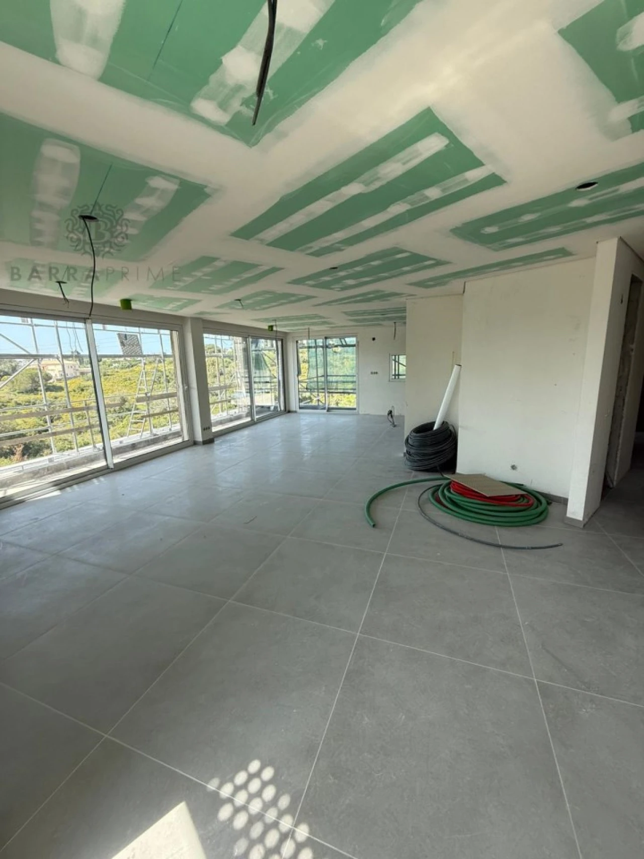 Moradia T4 para Venda em Armação de Pera Foto 9