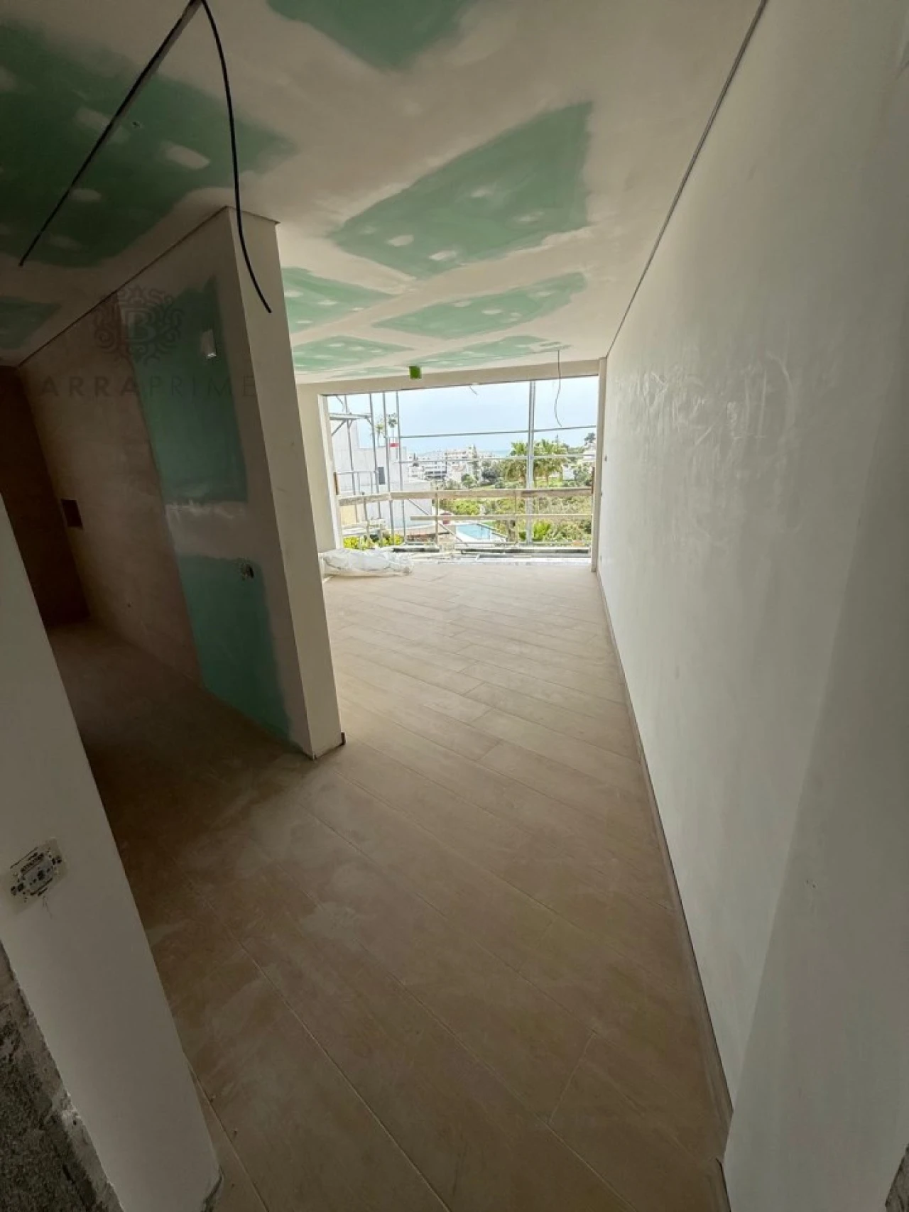 Moradia T4 para Venda em Armação de Pera Foto 10