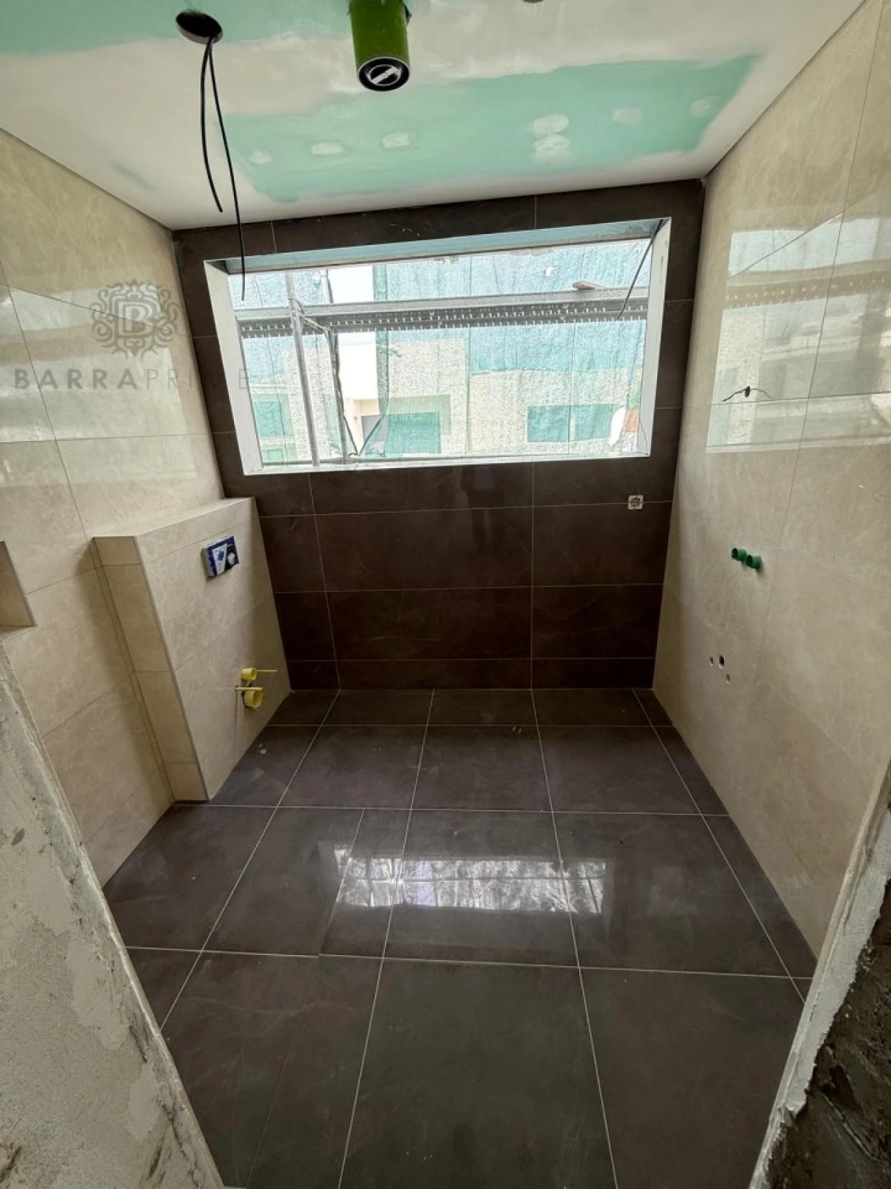 Moradia T4 para Venda em Armação de Pera Foto 12