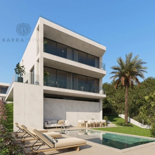 Moradia T4 para Venda em Armação de Pera Foto 3