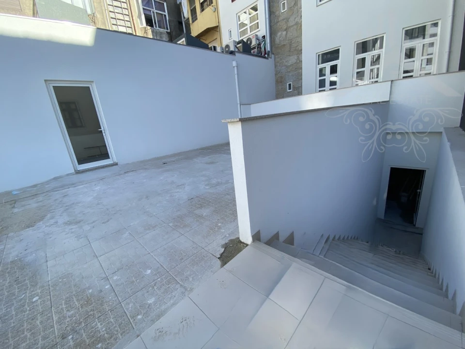 Loja para Arrendamento em Cedofeita, Santo Ildefonso, Sé, Miragaia, São Nicolau e Vitória Foto 12