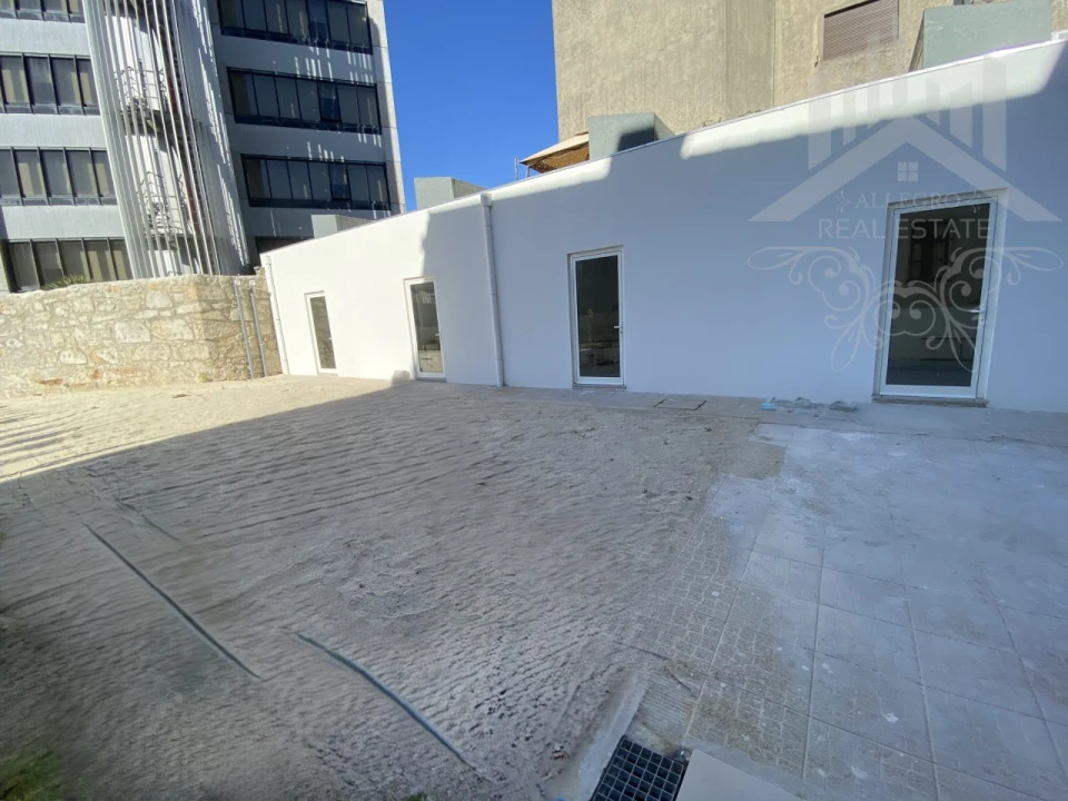 Loja para Arrendamento em Cedofeita, Santo Ildefonso, Sé, Miragaia, São Nicolau e Vitória Foto 13