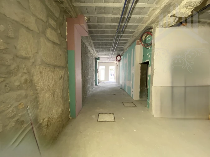 Loja para Arrendamento em Cedofeita, Santo Ildefonso, Sé, Miragaia, São Nicolau e Vitória Foto 6