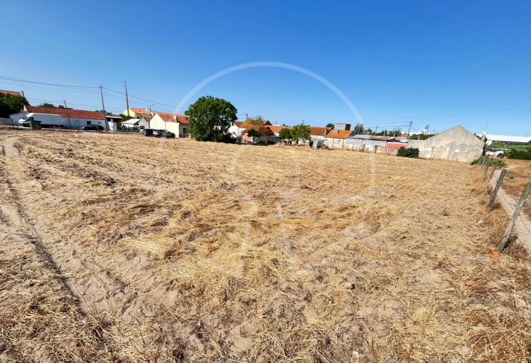 Terreno para Venda em Sarilhos Grandes Foto 8