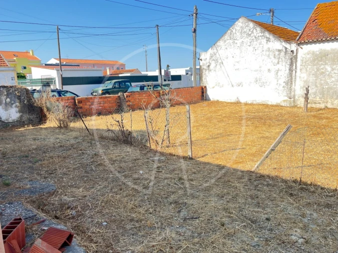Terreno para Venda em Sarilhos Grandes Foto 9