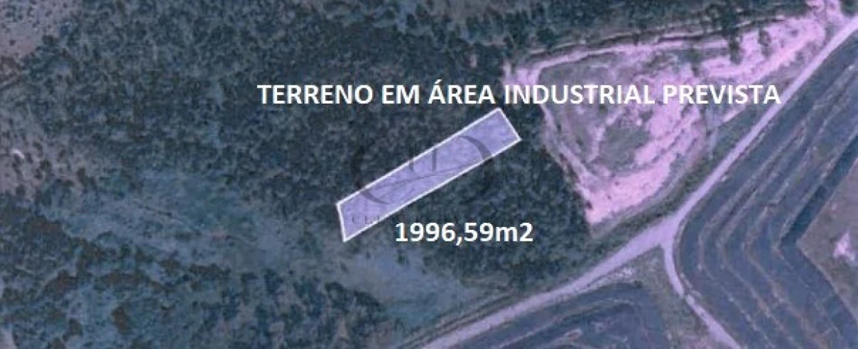 Terreno Comércio / Armazém para Venda em Serzedo e Perosinho