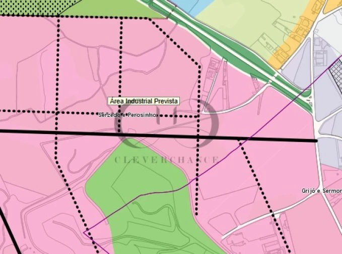 Terreno Comércio / Armazém para Venda em Serzedo e Perosinho Foto 2