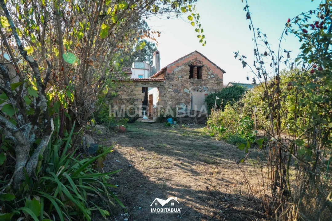 Moradia T4 para Venda em Ázere e Covelo Foto 34