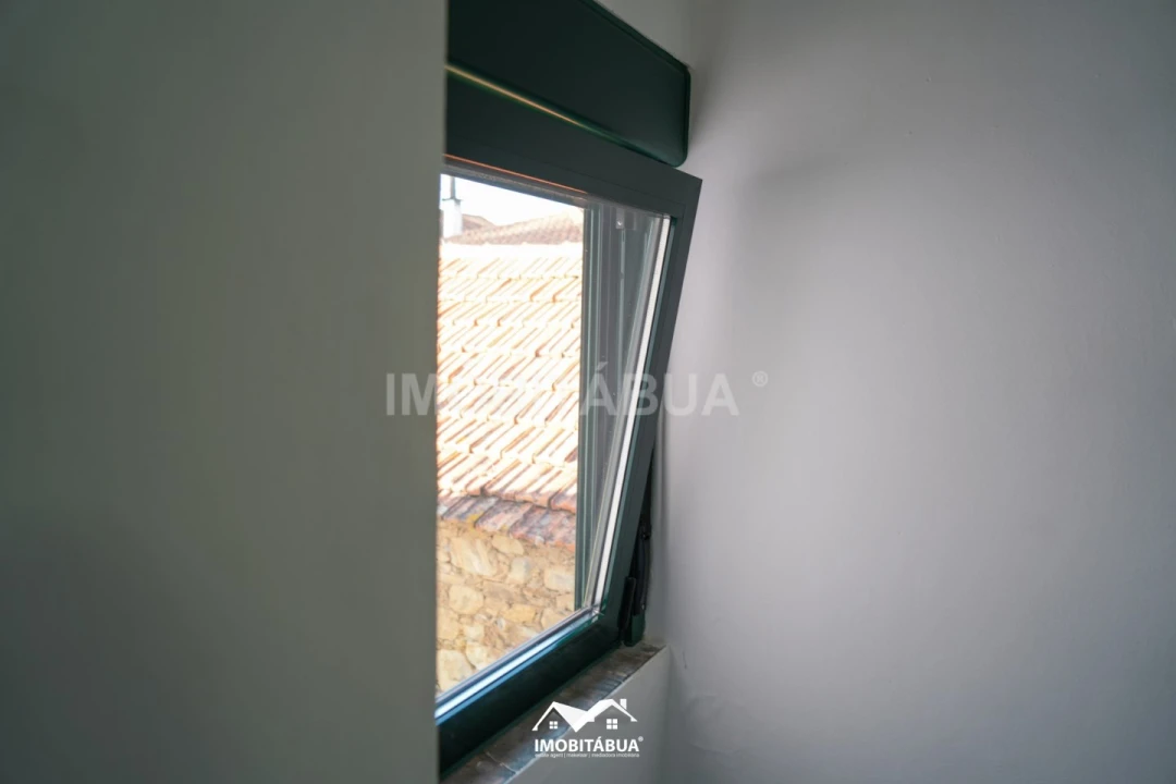 Moradia T4 para Venda em Ázere e Covelo Foto 16