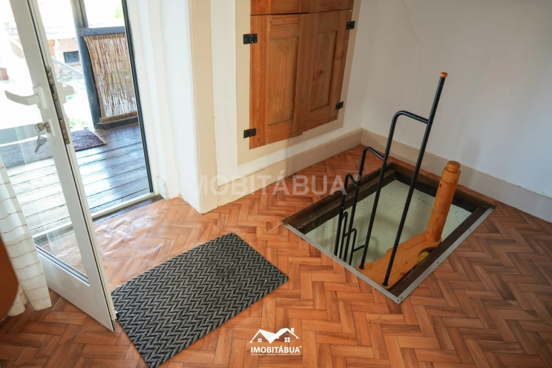 Moradia T4 para Venda em Ázere e Covelo Foto 9