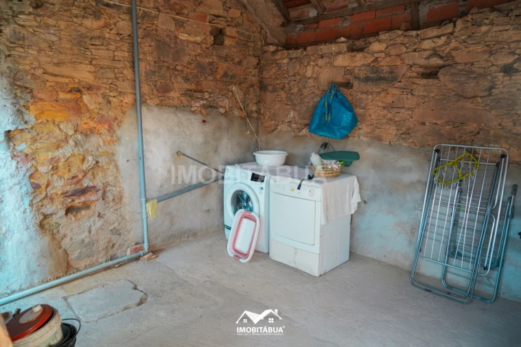 Moradia T4 para Venda em Ázere e Covelo Foto 23