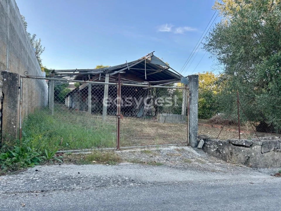 Moradia T2 para Venda em Chãos Foto 16