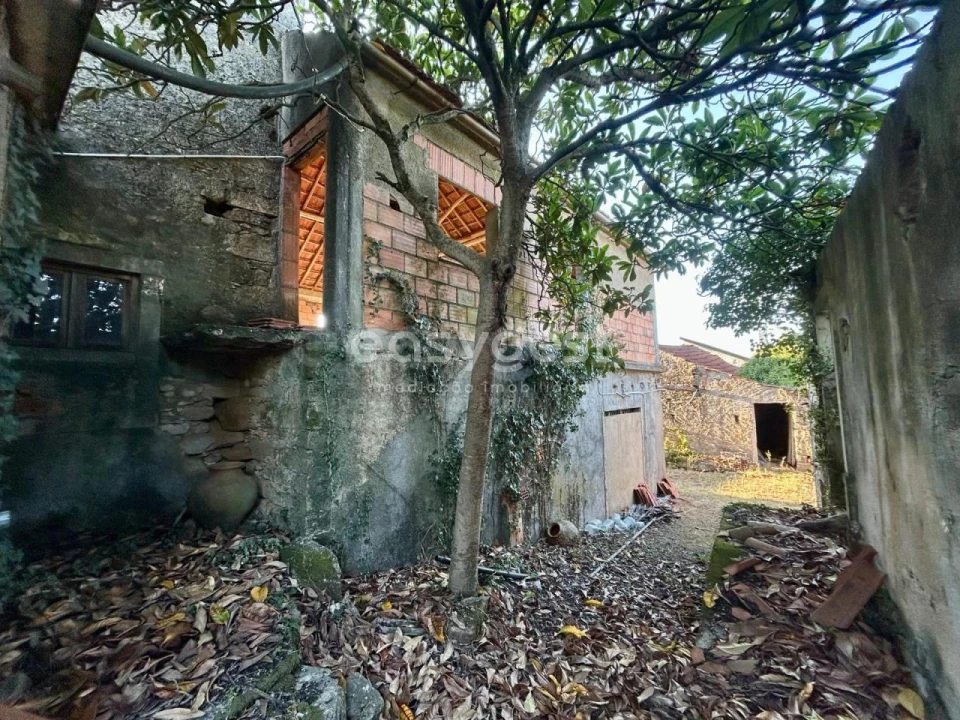 Moradia T2 para Venda em Chãos Foto 19