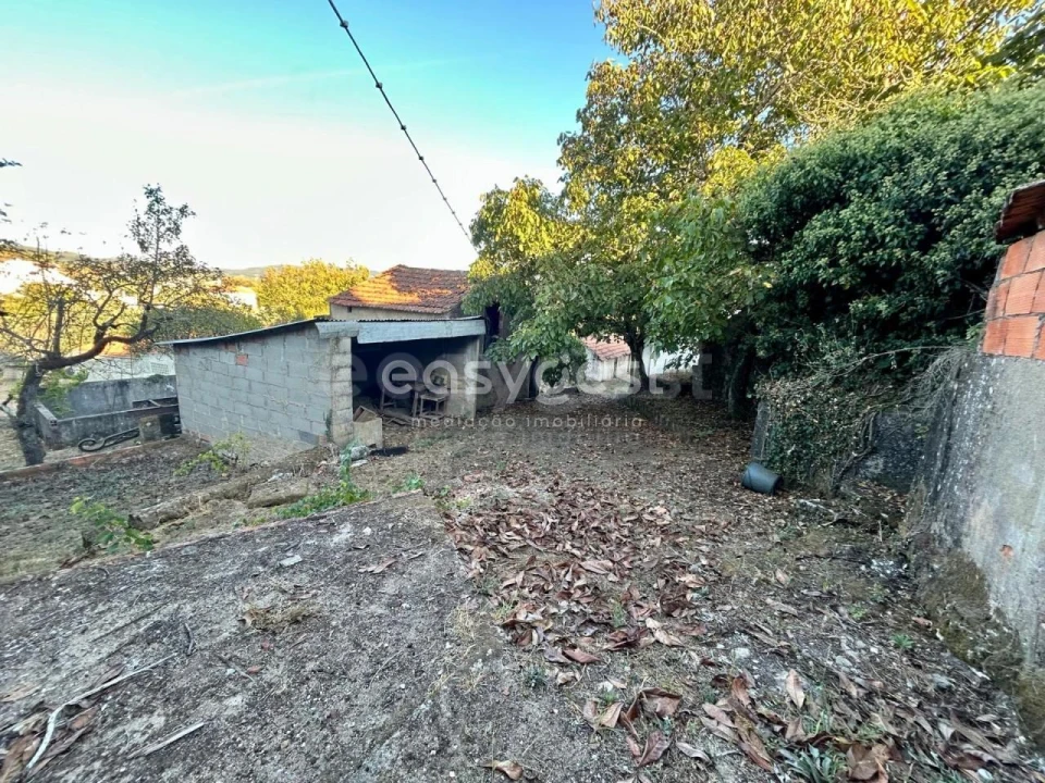 Moradia T2 para Venda em Chãos Foto 20