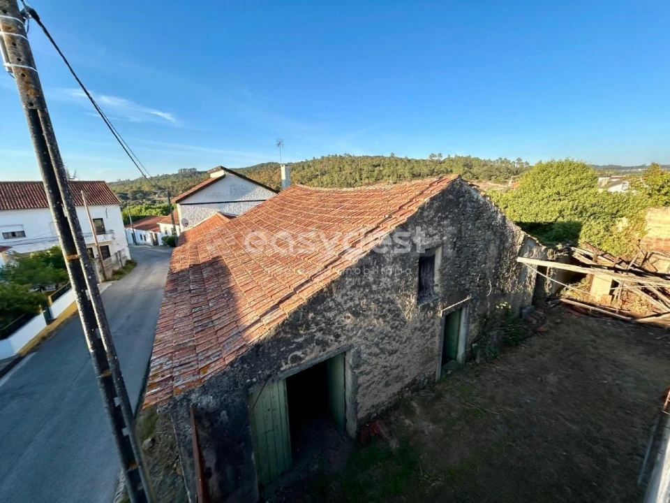 Moradia T2 para Venda em Chãos Foto 22