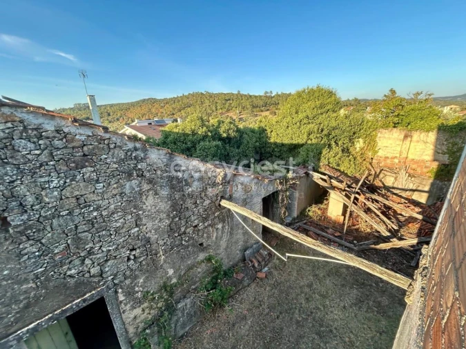 Moradia T2 para Venda em Chãos Foto 12