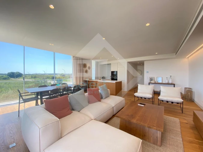 Apartamento T3 para Venda em Quarteira Foto 35