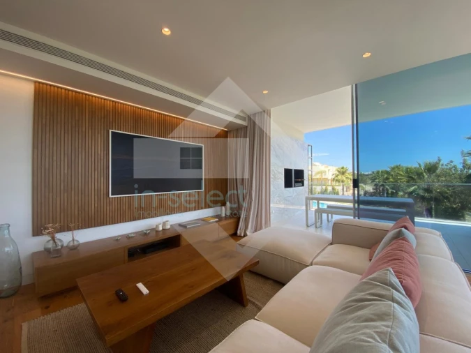 Apartamento T3 para Venda em Quarteira Foto 36