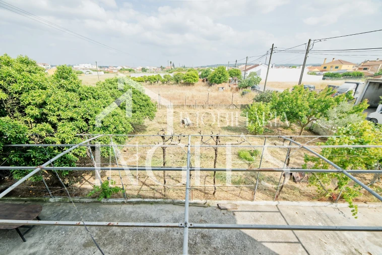 Moradia T3 para Venda em Fazendas de Almeirim Foto 37