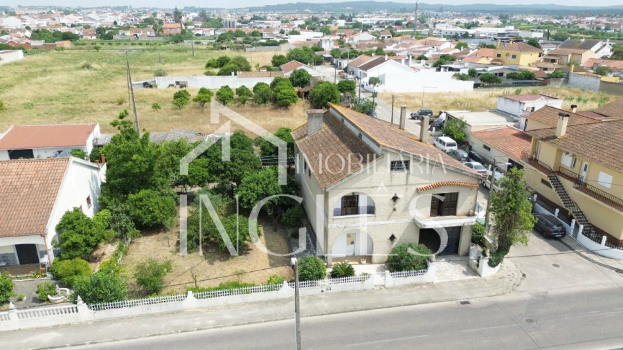 Moradia T3 para Venda em Fazendas de Almeirim Foto 43