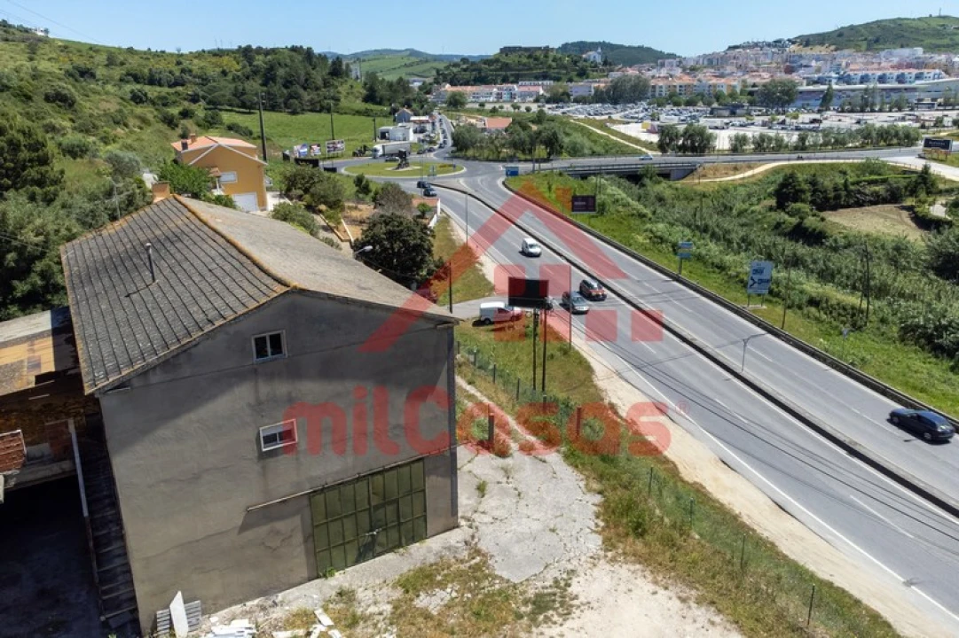 Prédio para Venda em Santa Maria, São Pedro e Matacães Foto 6