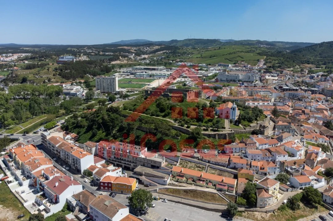 Prédio para Venda em Santa Maria, São Pedro e Matacães Foto 33