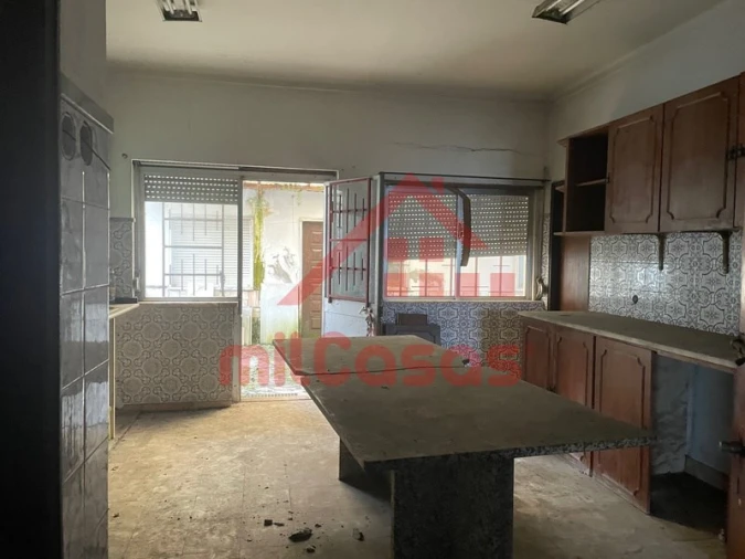 Prédio para Venda em Santa Maria, São Pedro e Matacães Foto 10