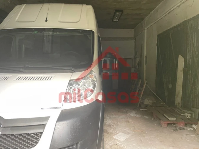 Prédio para Venda em Santa Maria, São Pedro e Matacães Foto 27