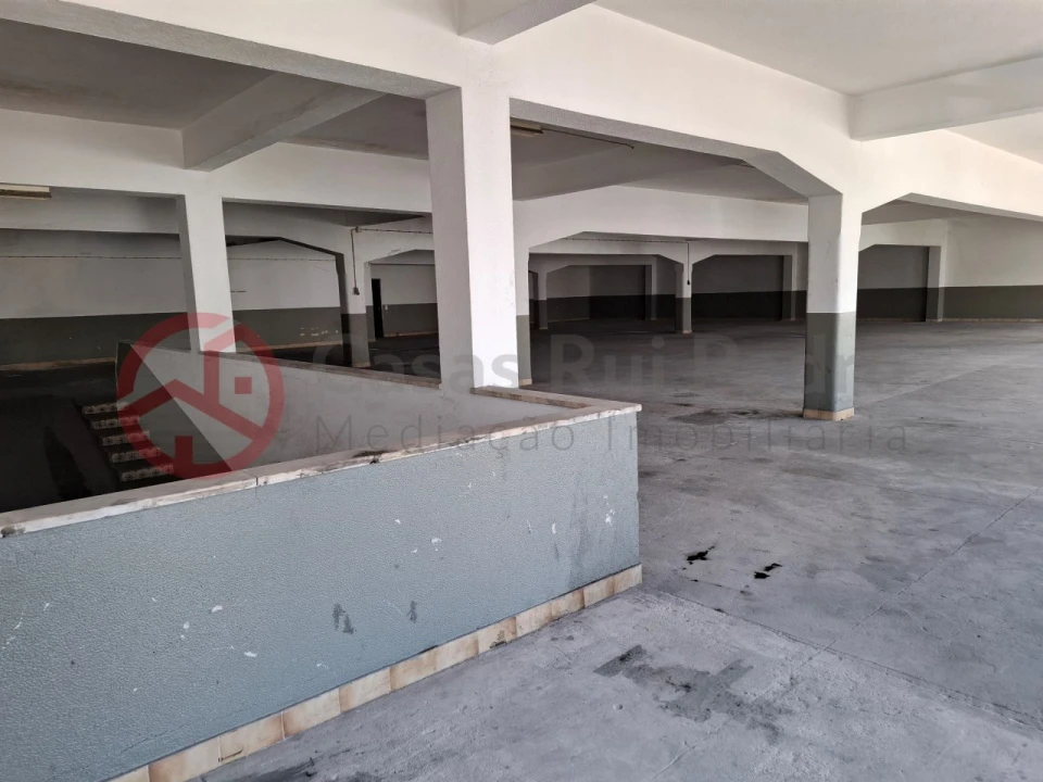 Armazém para Venda em Amora Foto 16