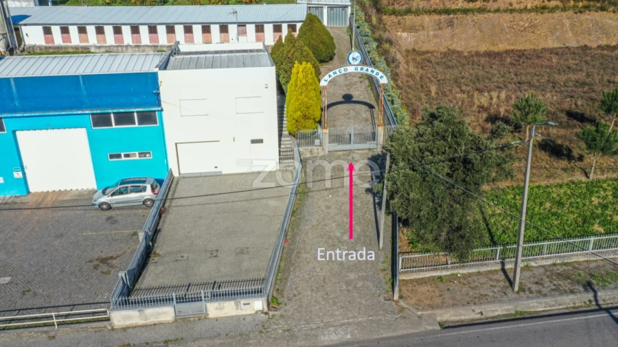 Terreno Comércio / Armazém para Venda em Agrela