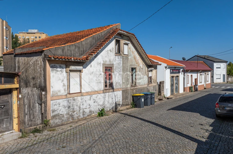 Moradia T3 para Venda em Cidade da Maia Foto 12